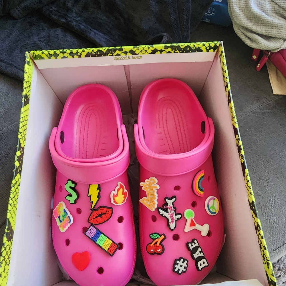 Cape Robbin Pink Clogs with Fun Charms